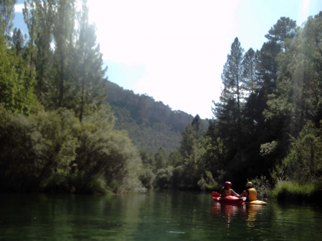 Navegando en el rio.jpg